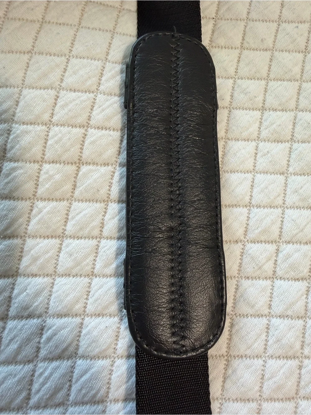 Lululemon Athletica Black Duffle Bag Replacement Shoulder Strap w/ Pad